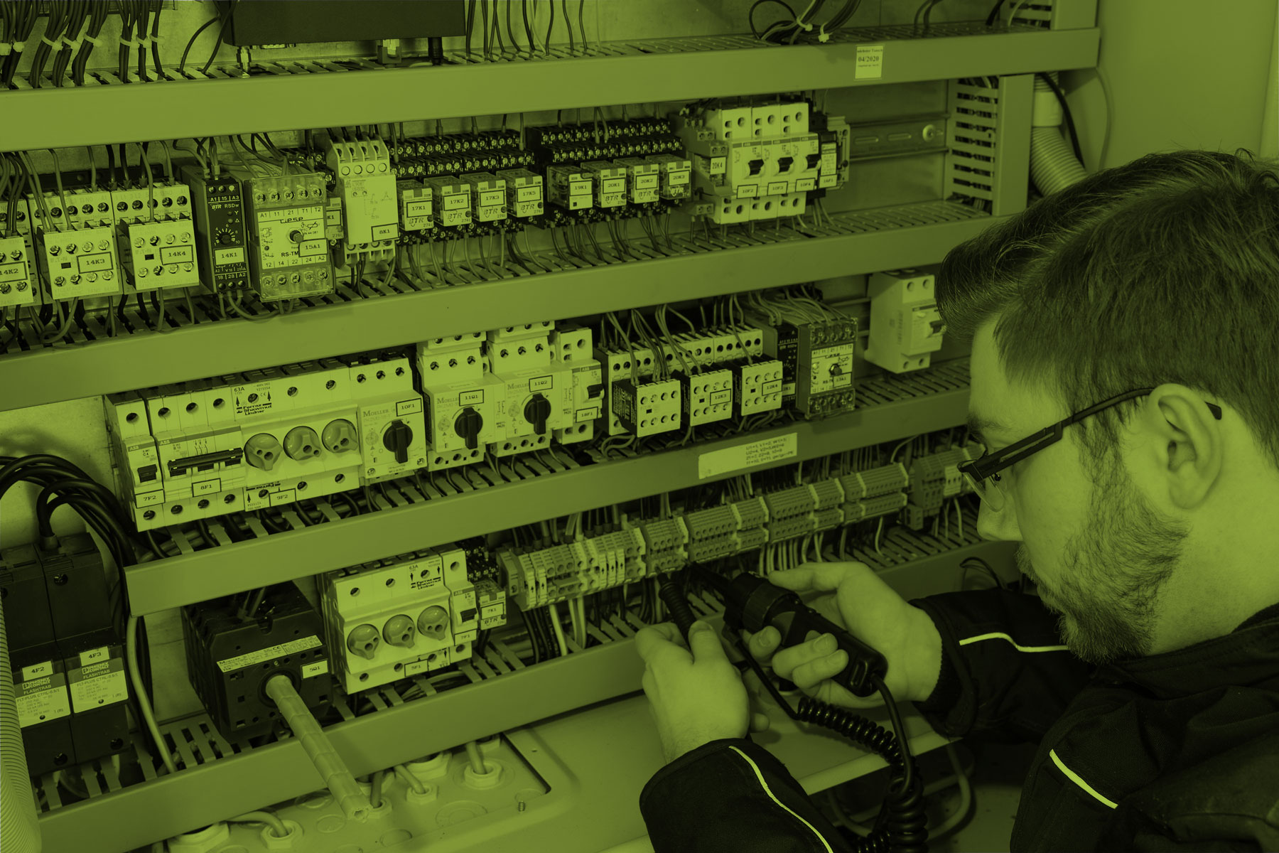 ea-slider-serv3